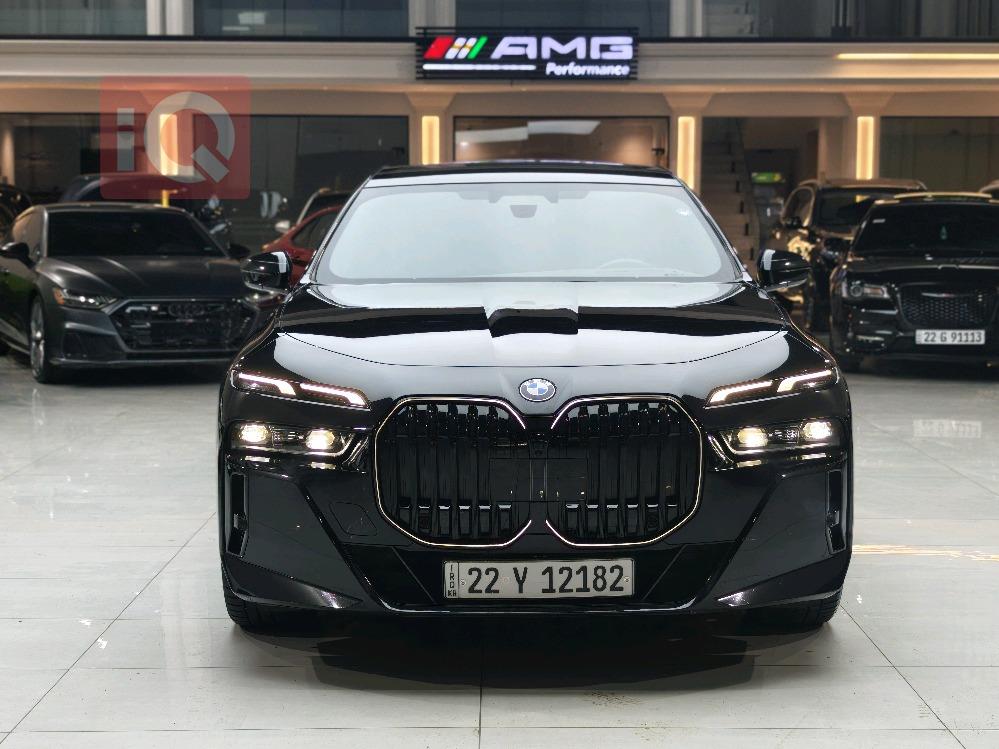 بي ام دبليو الفئة 7